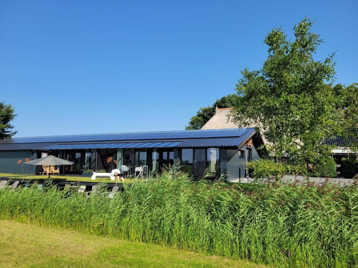 Tytsjerk Hippe Schuur Bed & Breakfast エクステリア 写真