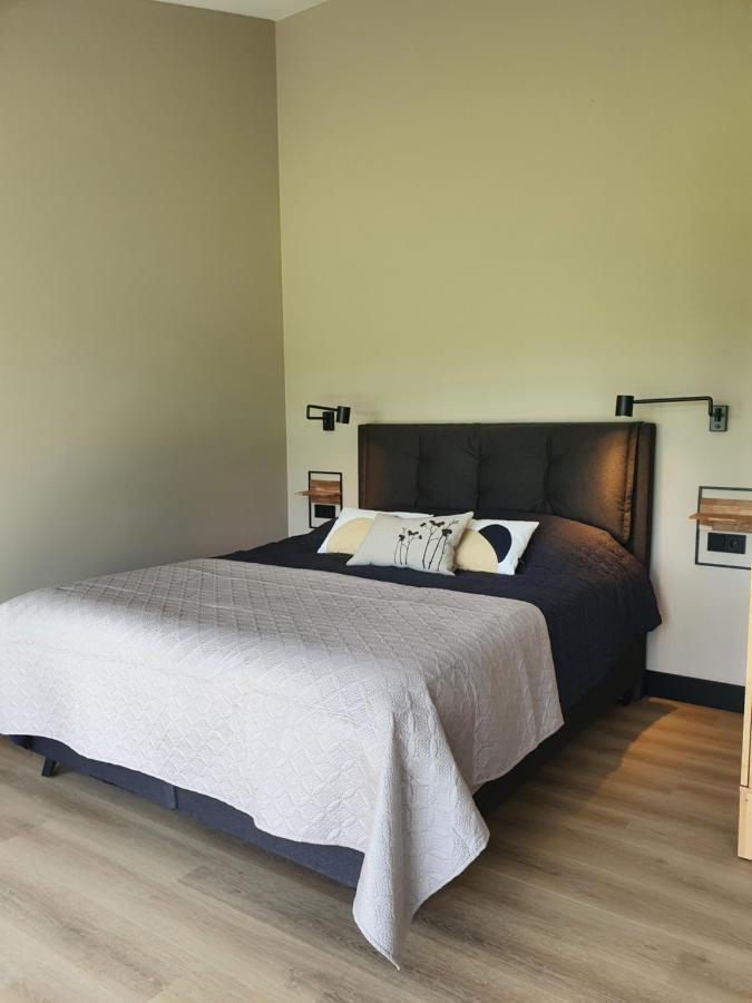 Tytsjerk Hippe Schuur Bed & Breakfast エクステリア 写真